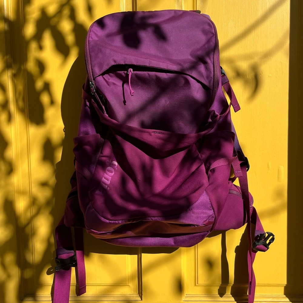 Patagonia W’s Nine Trails Pack - Picture 2 of 9